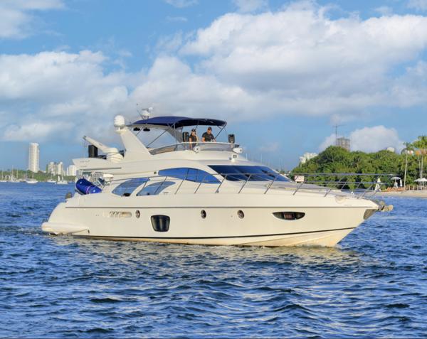 azimut cloud dolce vitaII yacht miami